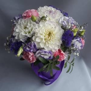 Букет с георгинами "Оливия"