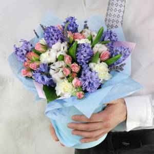 Букет с гиацинтом "Ассоль"