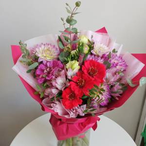 Букет с георгинами "Собрание чувств"