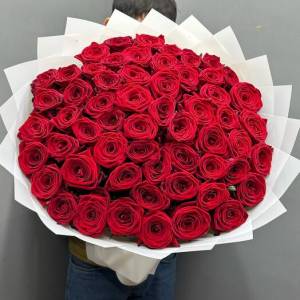 Красный букет из 51 роз