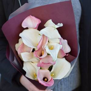 Букет из 11 калл "Летние краски"