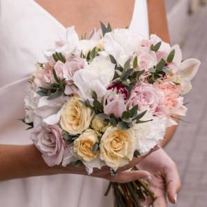 Букет с гладиолусами "Свадебный"