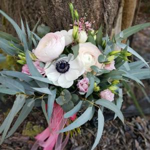 Букет с анемонами "Весенний"